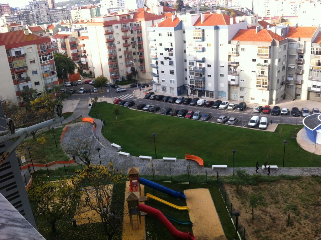 In Bed With Lisbon 5N Apartment Amadora Exterior photo